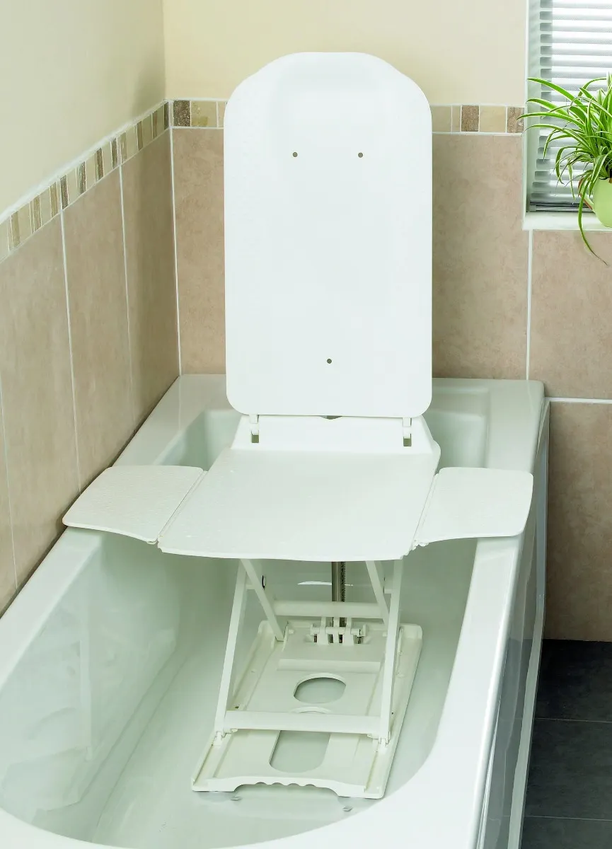 Bathmaster Deltis Bath Lift with Blue Covers - Image 2