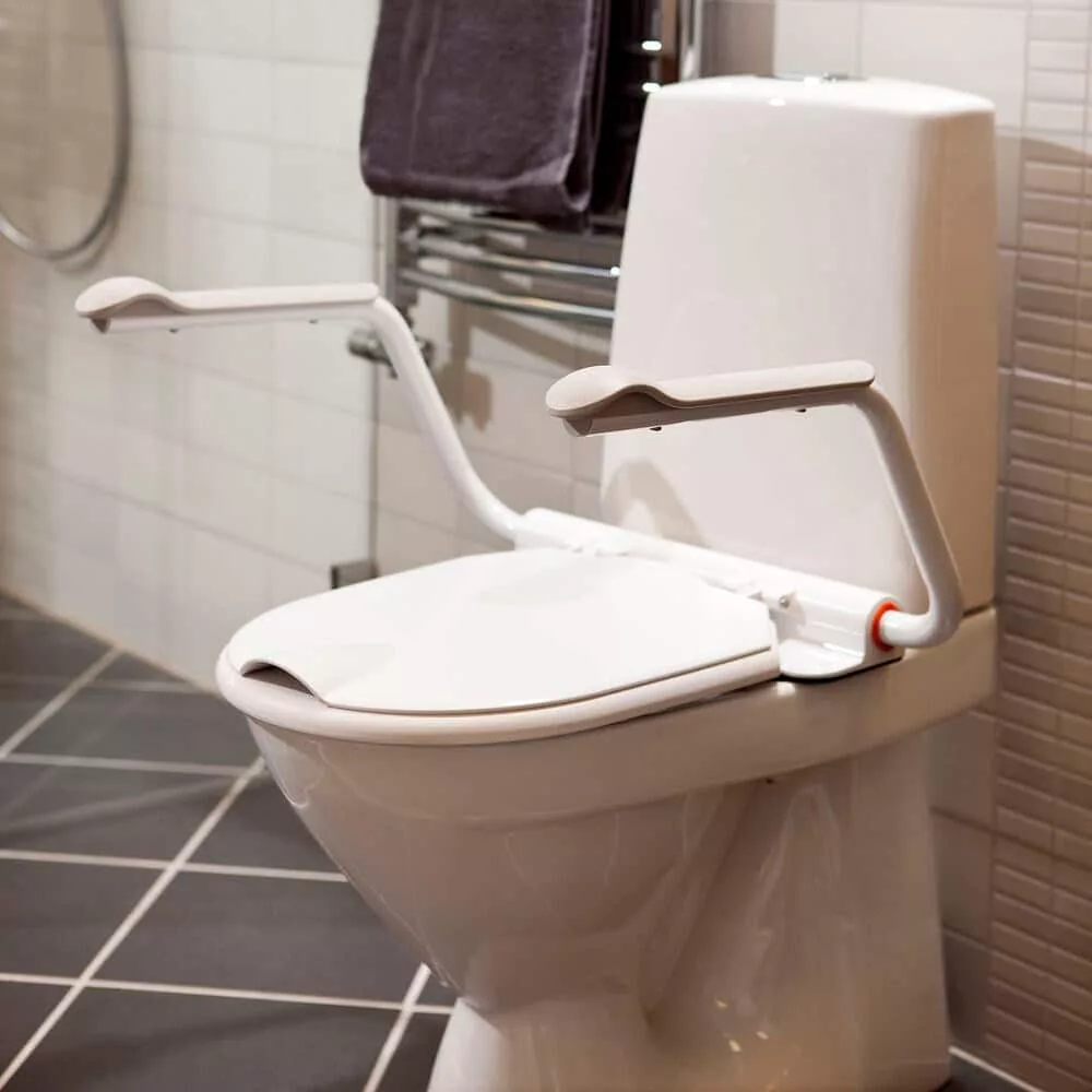 Etac Supporter Toilet Arms with seat 80303112-2 - Image 3